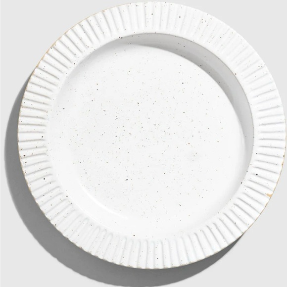 BRAND NEW-Stoneware Stackable Plate - Set of 4 - Picture 3 of 4